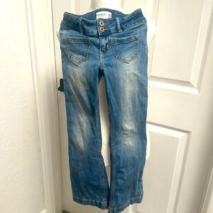 A+F kids low rise short jeans